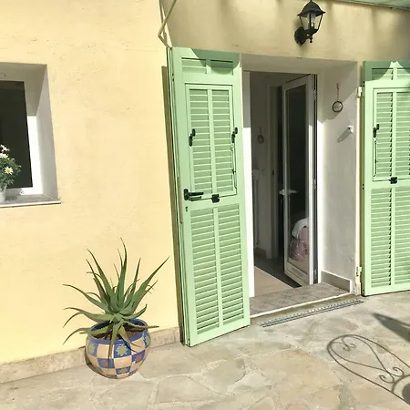 Giulia Apartment *