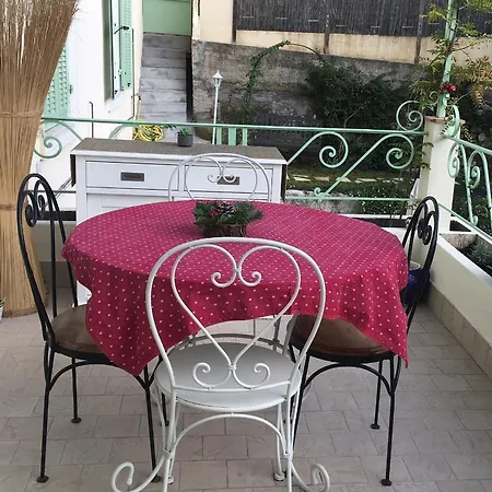 Apartment Giulia *